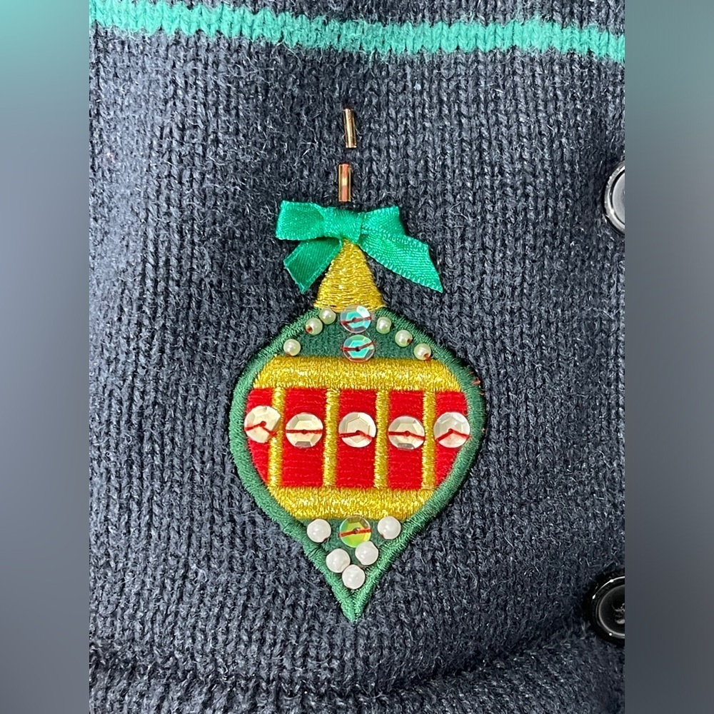 Crystal Kobe Novelty Ugly Christmas Sweater Black Large Snowflake Ornament Holly - Picture 10 of 11